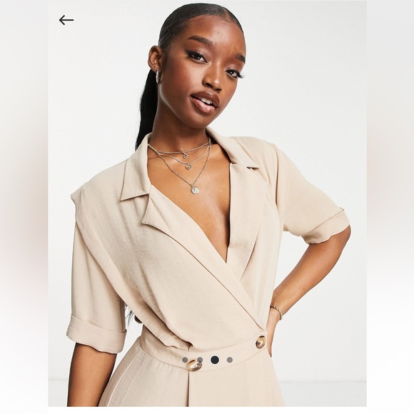 ASOS DESIGN- wrap tax midi dress with shoulder pads - Picture 4 of 6